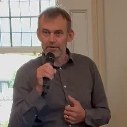 Martin Erik Andersen ved indvielsen af Lystrappen